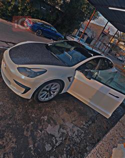 تسلا موديل 3